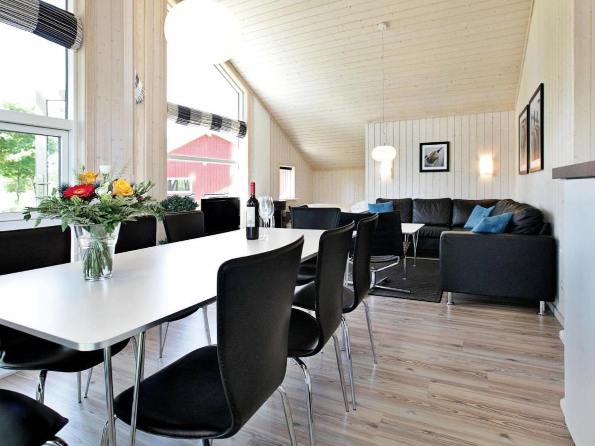 Three-Bedroom Holiday Home In Grossenbrode 1 חדר תמונה