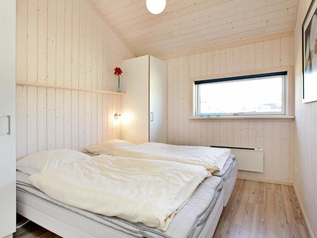 Three-Bedroom Holiday Home In Grossenbrode 1 חדר תמונה